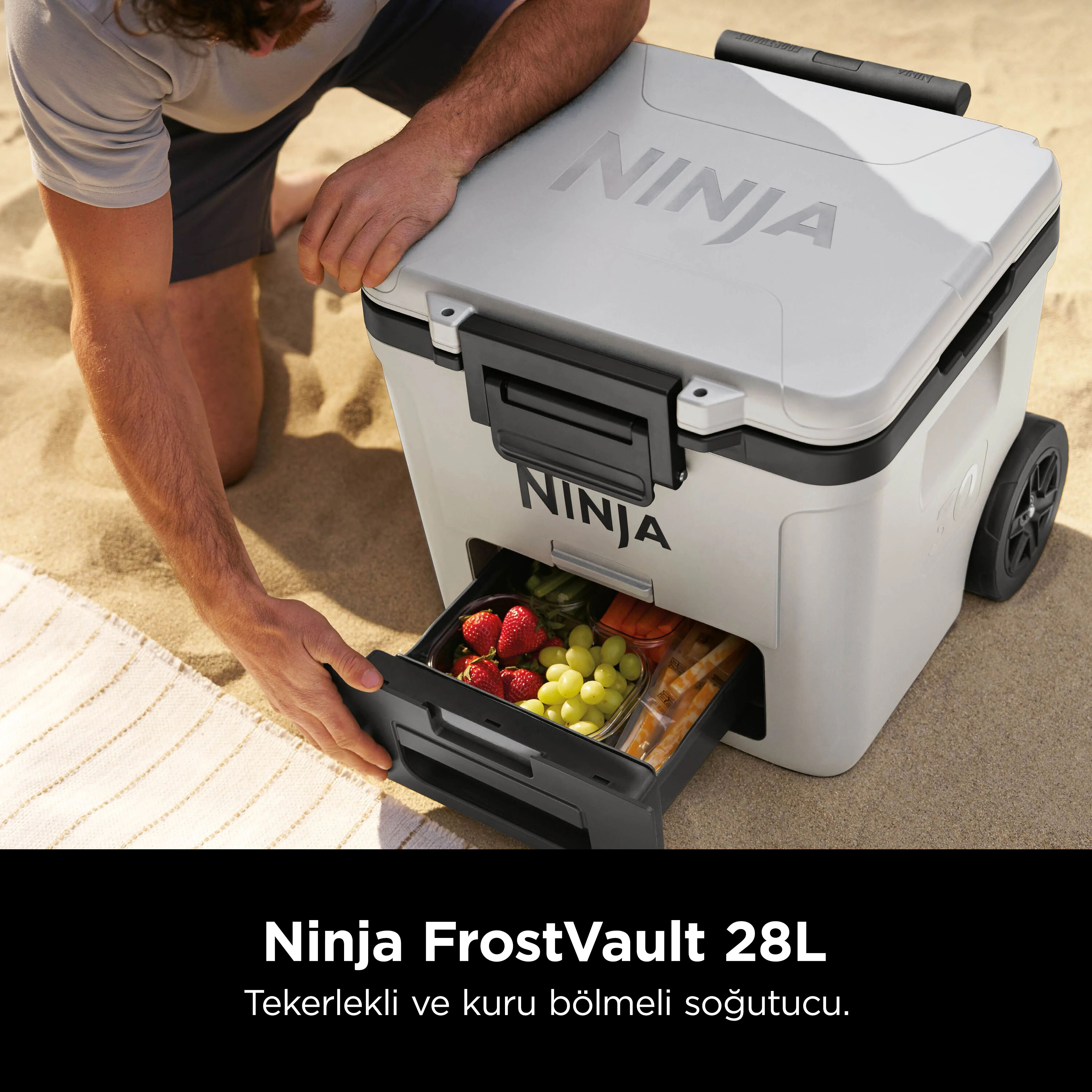 Ninja FrostVault Tekerlekli Cooler 28 Litre - Beyaz - Image 3